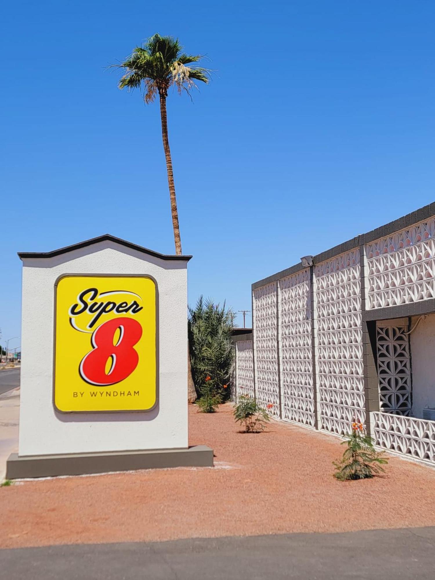 Super 8 By Wyndham El Centro North Hotel ภายนอก รูปภาพ